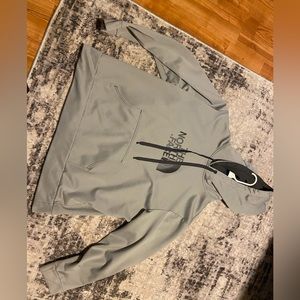 Men’s northface size xxl bought for my boyfriend but it’s too small.